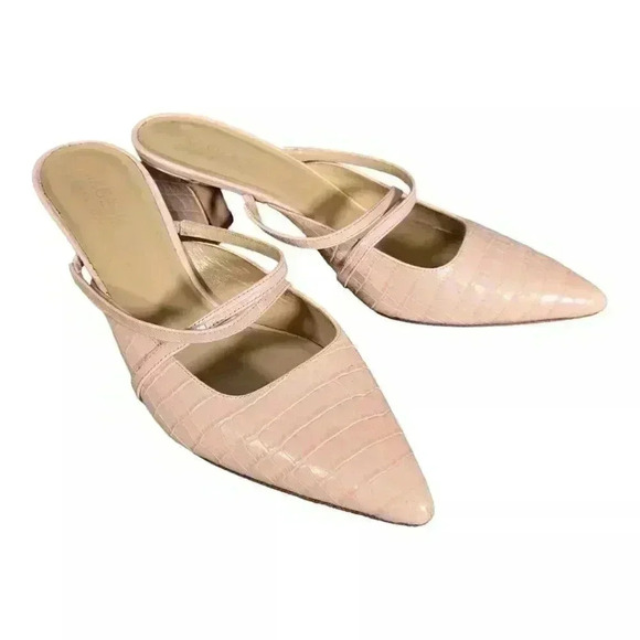 M. Gemi Shoes Pump Heel Pointed Toe Beige Blush Pink 9/40 - Picture 1 of 8